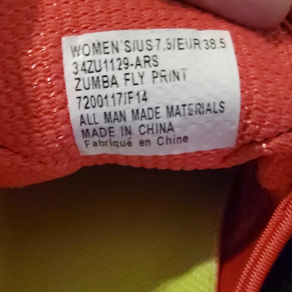 Item Sold-Zumba Fitness Kids Sneakers in Purple and Pink - Picture 2 of 5